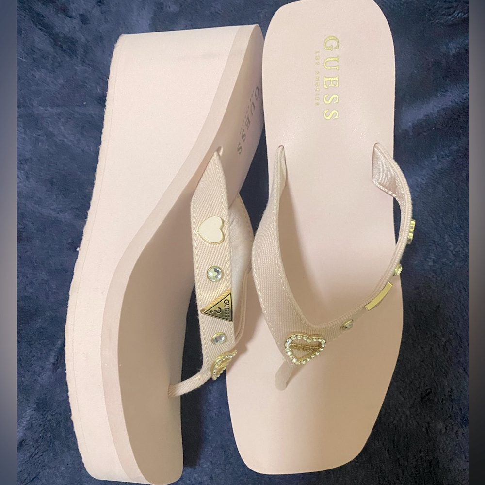 NEW Guess Women's Baby Pink with Silver Heart n jewel flap flip Sandals